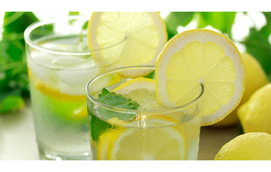 What happens when water meets lemon?